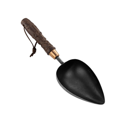 Nordic Carved Hand potting scoop